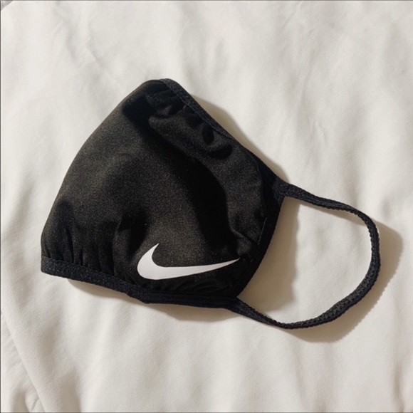 Nike Accessories - BRAND NEW  ♡  Fashionable Logo Face Mask